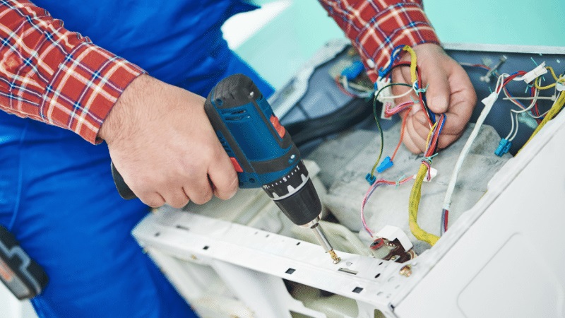 Çayırova Termodinamik Termodinamik çamaşır makinesi kart tamiri – Su almama arızası orijinal parça ile giderildi. - Teknik servis örneği